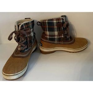 Sorel Boots Women’s size 7 Brown Plaid Warm Comfortable RARE HTF